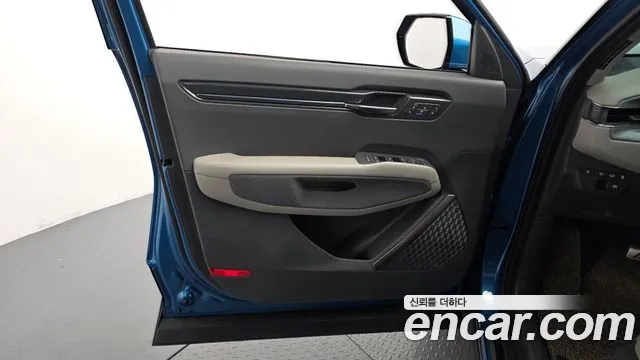 Kia EV9 — Фото автомобиля 13