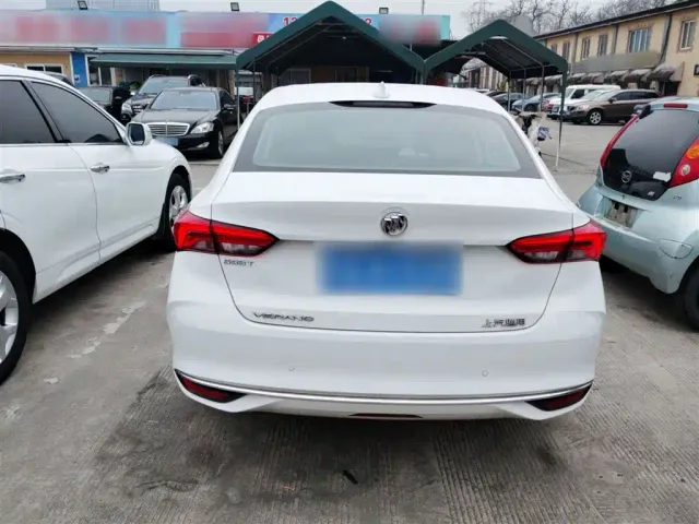 Buick Verano — Фото автомобиля 3