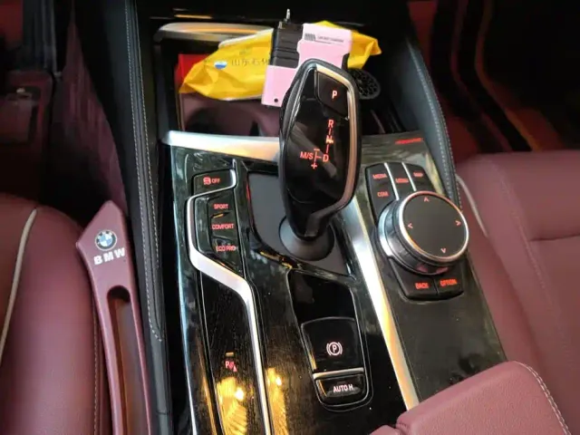 BMW 5 Series — Фото автомобиля 16