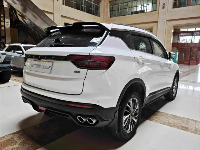 Geely Binyue — Фото автомобиля 15