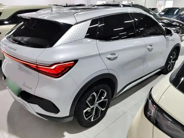 BYD Yuan PLUS — Фото автомобиля 6
