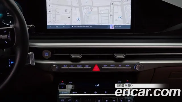 Hyundai Grandeur GN7 — Фото автомобиля 14
