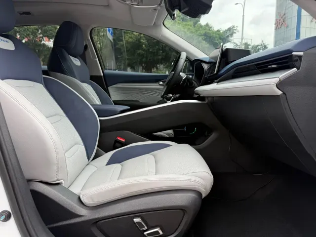 Geely Xingrui — Фото автомобиля 12