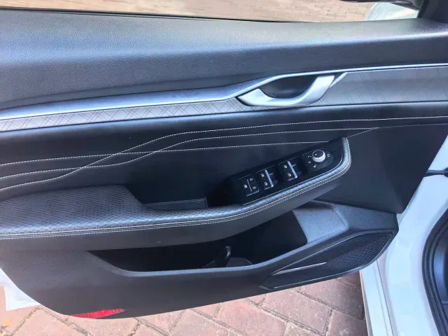 Geely Xingrui — Фото автомобиля 6