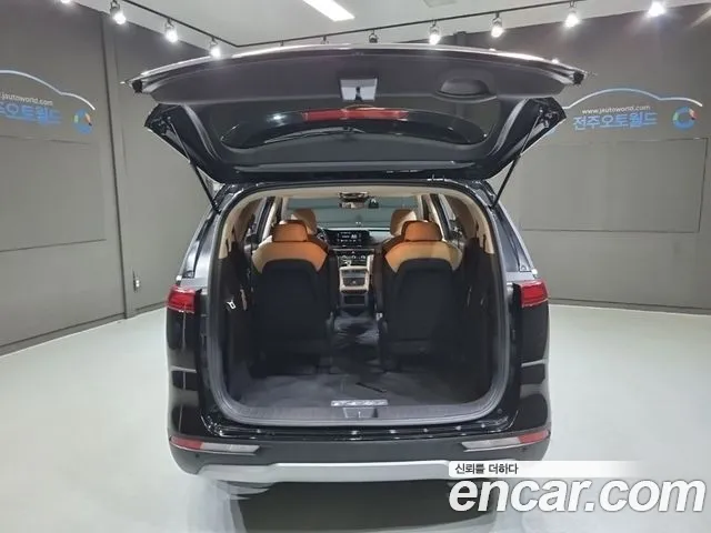 Kia Carnival 4th Gen — Фото автомобиля 8