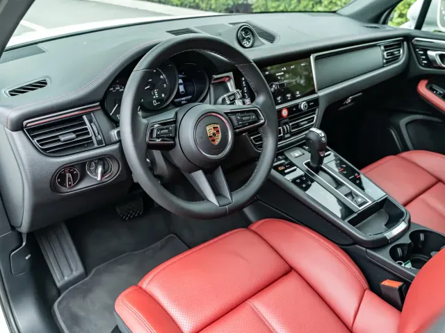 Porsche Macan — Фото автомобиля 12