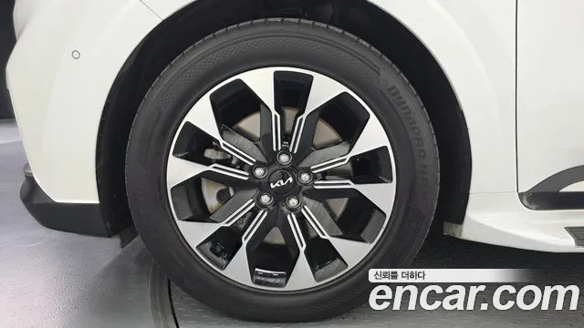 Kia Carnival 4th Gen — Фото автомобиля 5