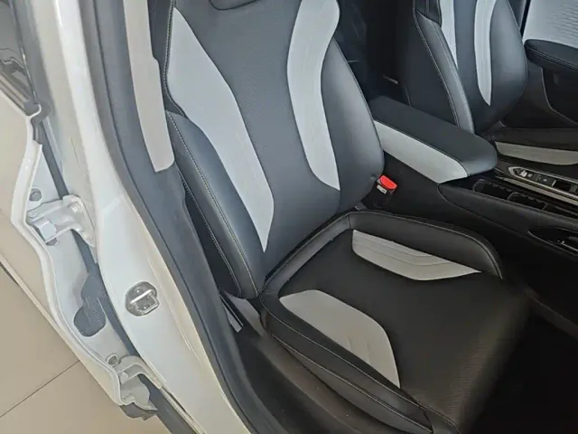 Geely Binyue — Фото автомобиля 24