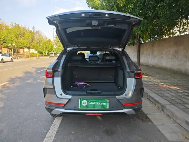 BYD Song PLUS — Фото автомобиля 18