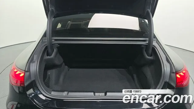 Mercedes-Benz EQE V295 — Фото автомобиля 25