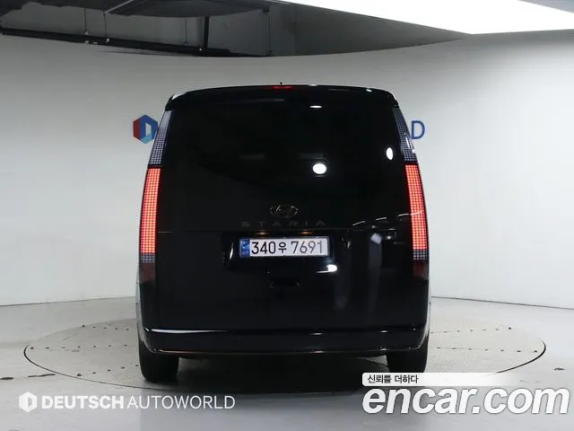 Hyundai Staria Staria 4WD Lounge 9 мест — Фото автомобиля 4
