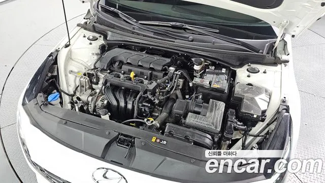 Hyundai AVANTE Avante (CN7) — Фото автомобиля 5