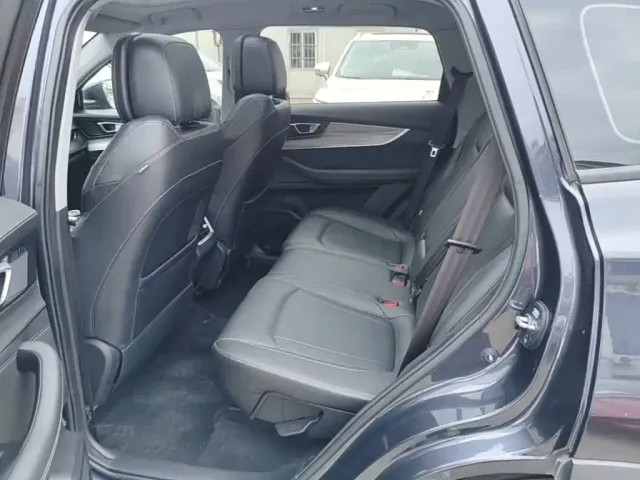 Chery Tiggo 8 PLUS — Фото автомобиля 16