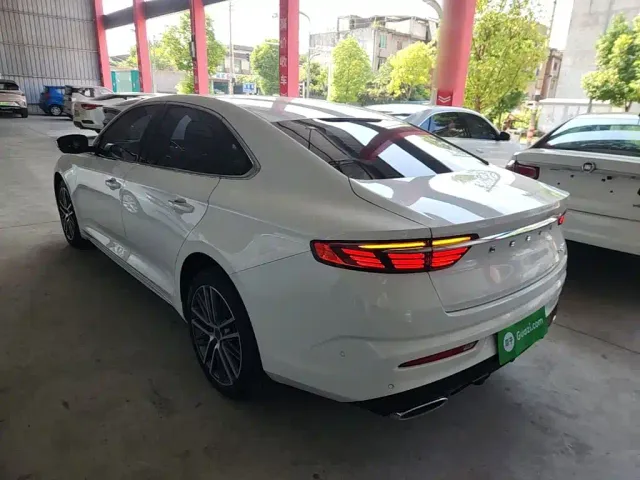 Geely Xingrui — Фото автомобиля 4