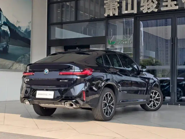 BMW X4 — Фото автомобиля 4