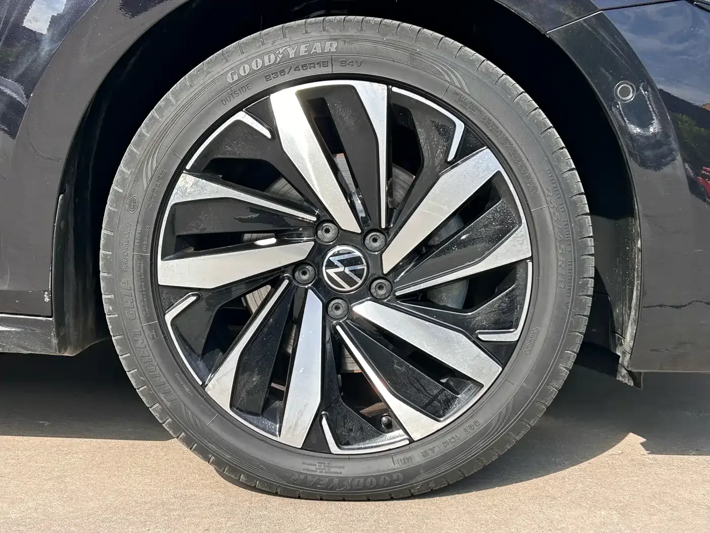 Volkswagen Passat 2022 330TSI Starlight Luxury Edition — Фото автомобиля 16