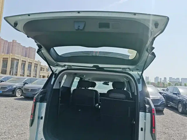 Maxus Dajia 7 — Фото автомобиля 18