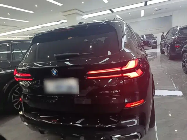 BMW X5 — Фото автомобиля 5