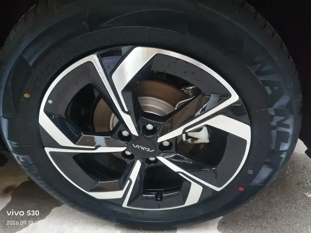 Dongfeng Fengshen L7 — Фото автомобиля 4