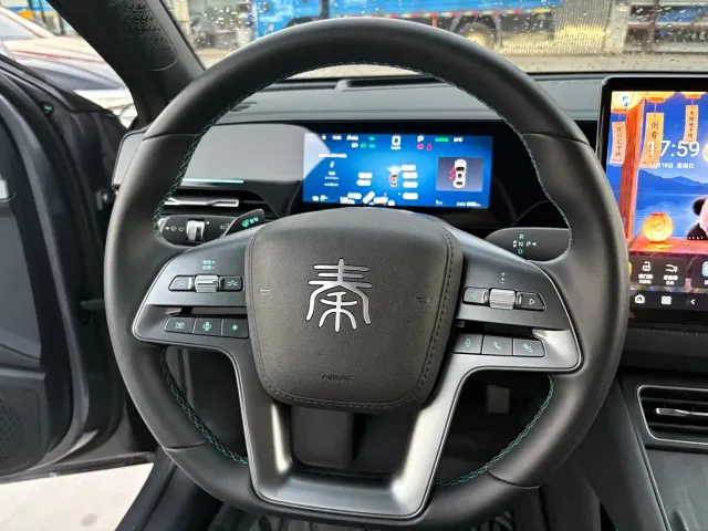 BYD Qin L — Фото автомобиля 10