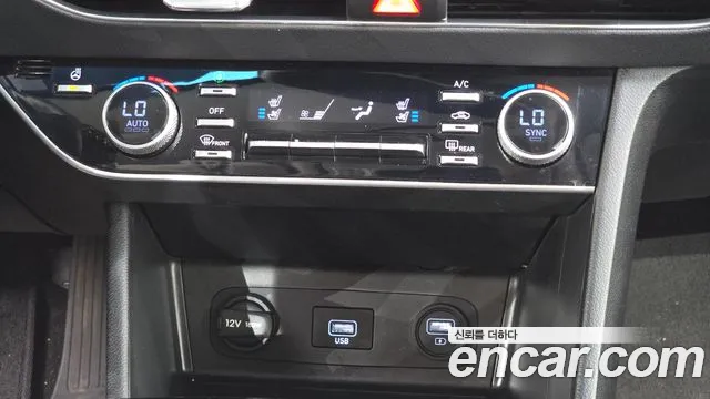 Hyundai Sonata Sonata (DN8) 2.0 LPG(Для проката) — Фото автомобиля 18
