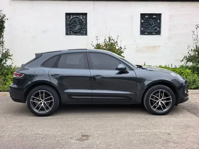 Porsche Macan — Фото автомобиля 13