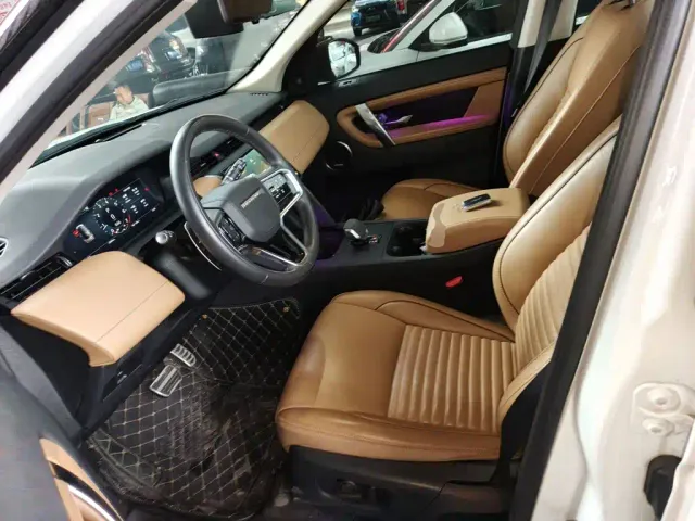 Land Rover Discovery Sport — Фото автомобиля 14