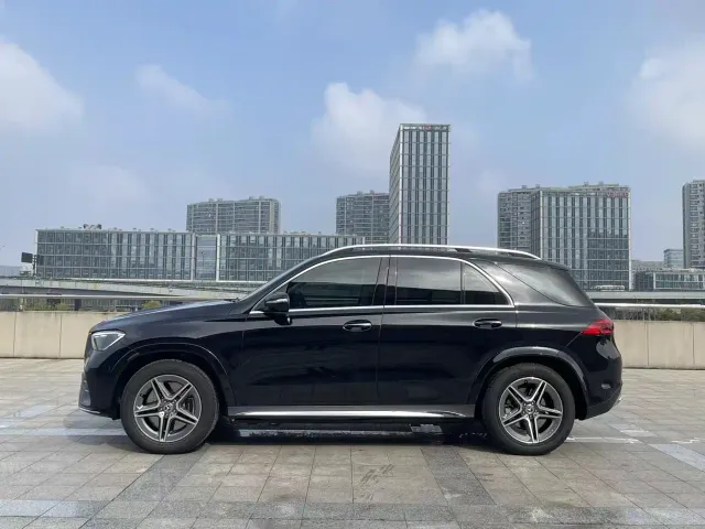 Mercedes-Benz GLE-Class — Фото автомобиля 4