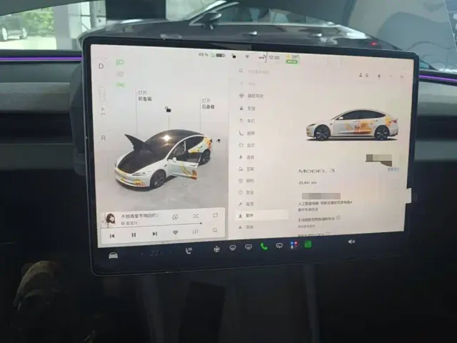 Tesla Model 3 — Фото автомобиля 11