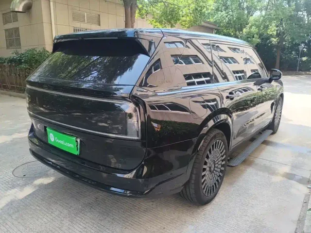 ZEEKR Zeekr 9X 2025 model Ultra Edition 70kWh — Фото автомобиля 6