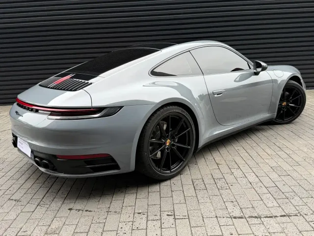 Porsche 911 — Фото автомобиля 5