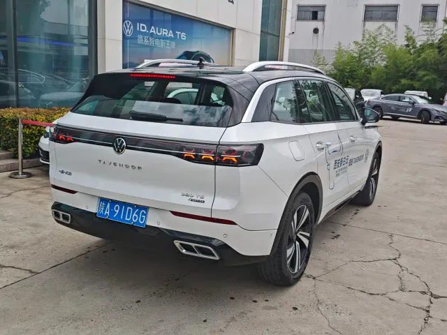 Volkswagen Talagon — Фото автомобиля 2