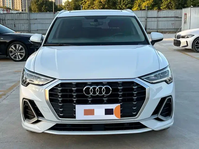 Audi Q3 — Фото автомобиля 2