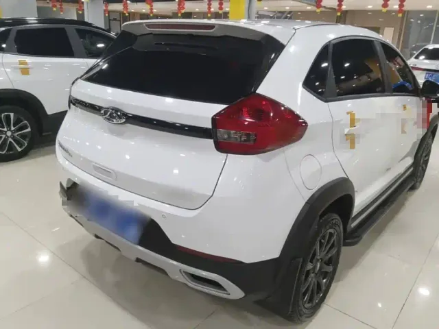 Chery Tiggo 3x 2024 1.5L CVT Excellence — Фото автомобиля 6
