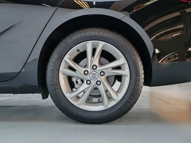 Buick Regal 2024 25T Ultra Comfort Edition — Фото автомобиля 10