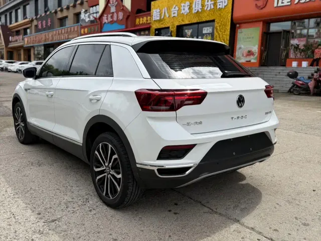 Volkswagen T-Roc — Фото автомобиля 4