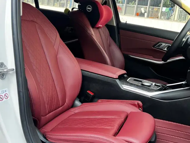 BMW 3 Series — Фото автомобиля 8