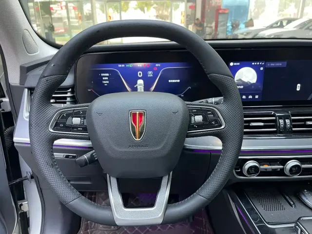 Hongqi HS5 — Фото автомобиля 11