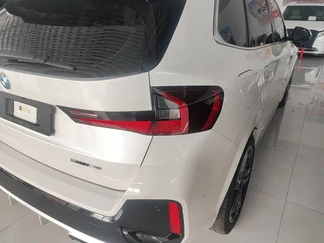 BMW X1 — Фото автомобиля 7