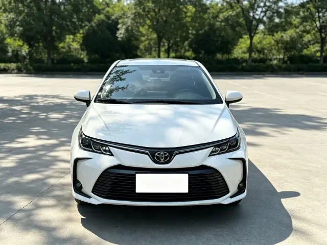 Toyota Corolla — Фото автомобиля 2