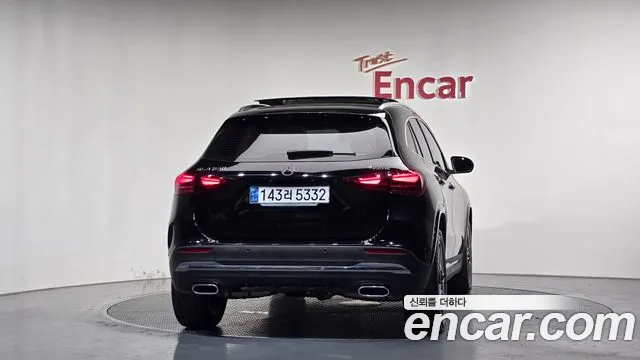 Mercedes-Benz GLA-Class — Фото автомобиля 3
