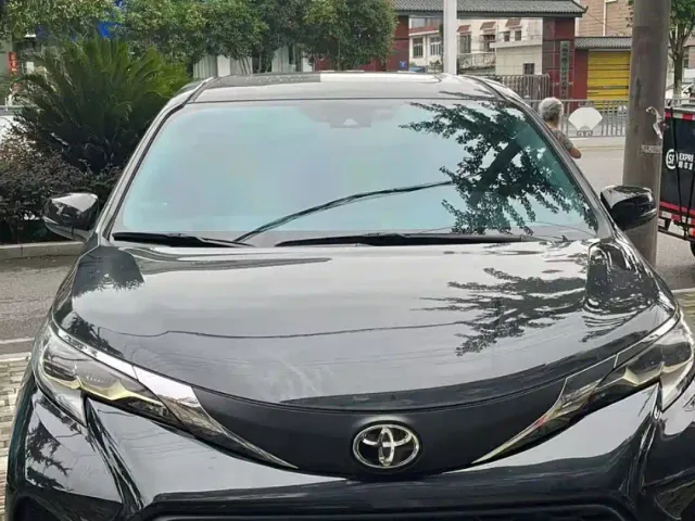 Toyota Granvia — Фото автомобиля 2