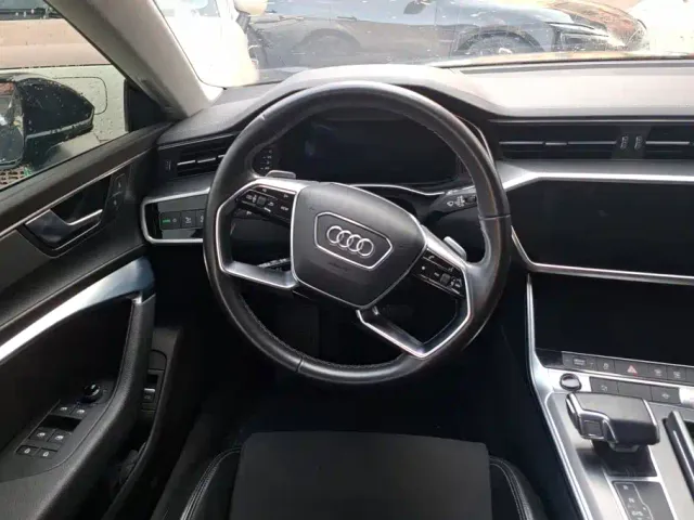 Audi A7L — Фото автомобиля 15