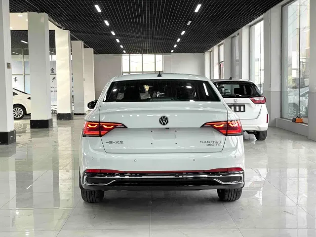 Volkswagen Sagitar — Фото автомобиля 5