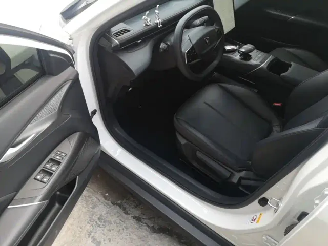 Changan Lamore — Фото автомобиля 15