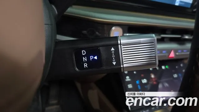 Hyundai Grandeur Grandeur (GN7) 2.5 Бензин 2WD — Фото автомобиля 9