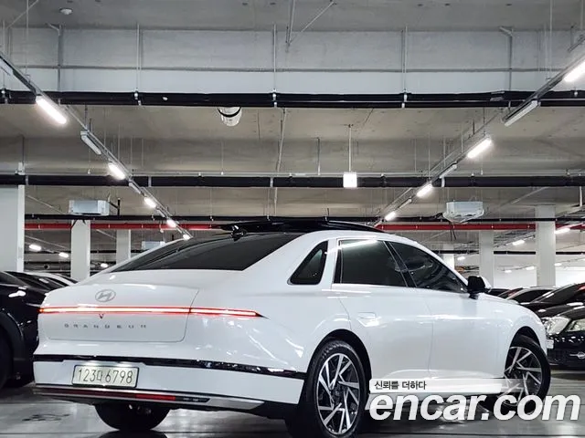 Hyundai Grandeur Grandeur (GN7) — Фото автомобиля 3