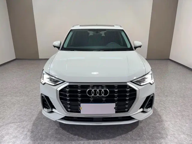 Audi Q3 — Фото автомобиля 3