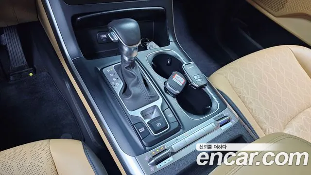 Kia Canival Carnival 4 поколение Бензин 9 мест Prestige — Фото автомобиля 9
