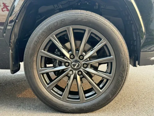 Lexus LX — Фото автомобиля 4